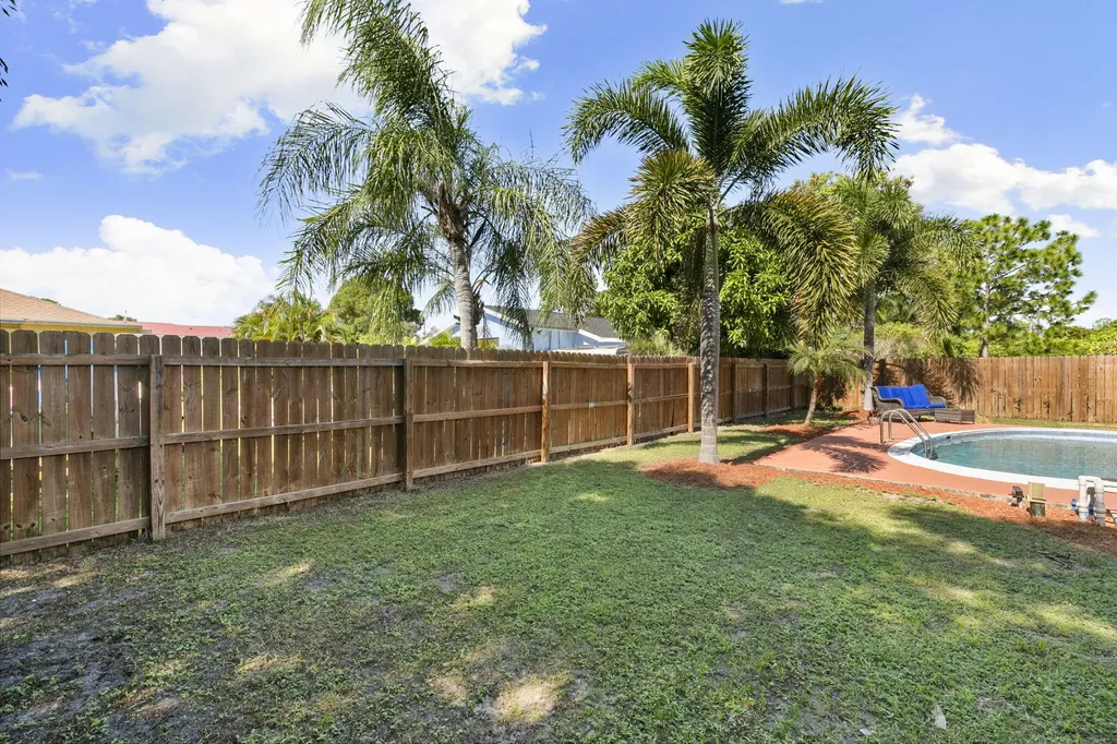 4220 Pearl Harbor Drive Naples FL 34112