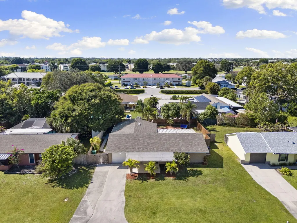 4220 Pearl Harbor Drive Naples FL 34112