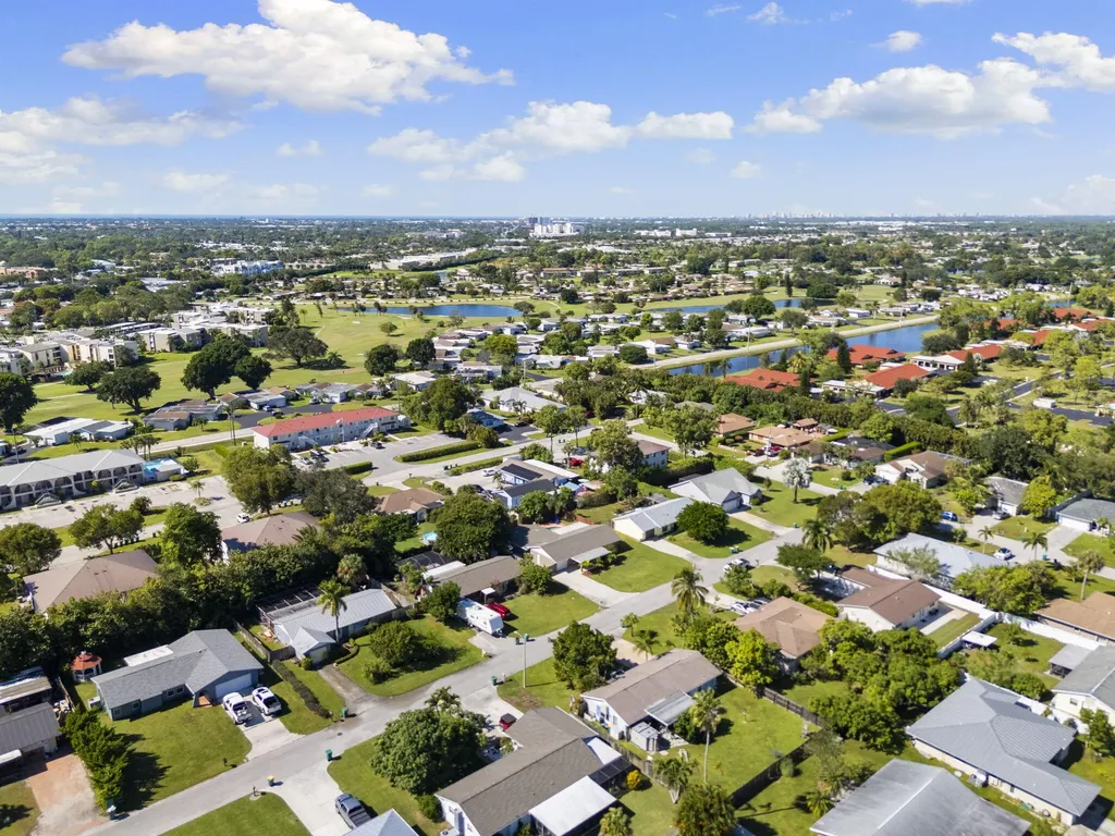 4220 Pearl Harbor Drive Naples FL 34112