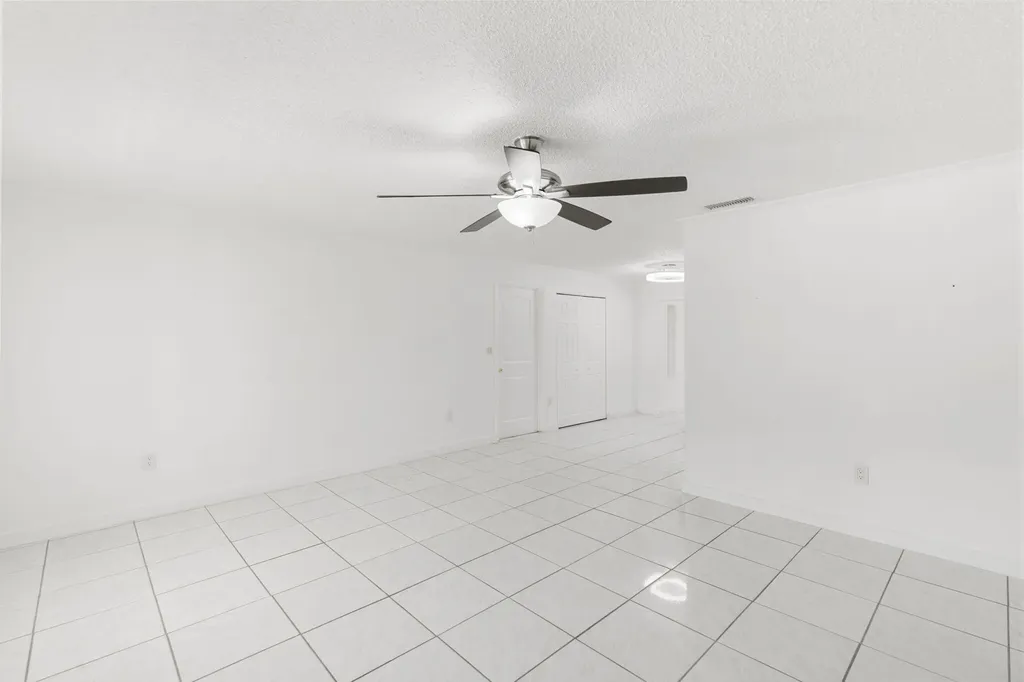 4220 Pearl Harbor Drive Naples FL 34112