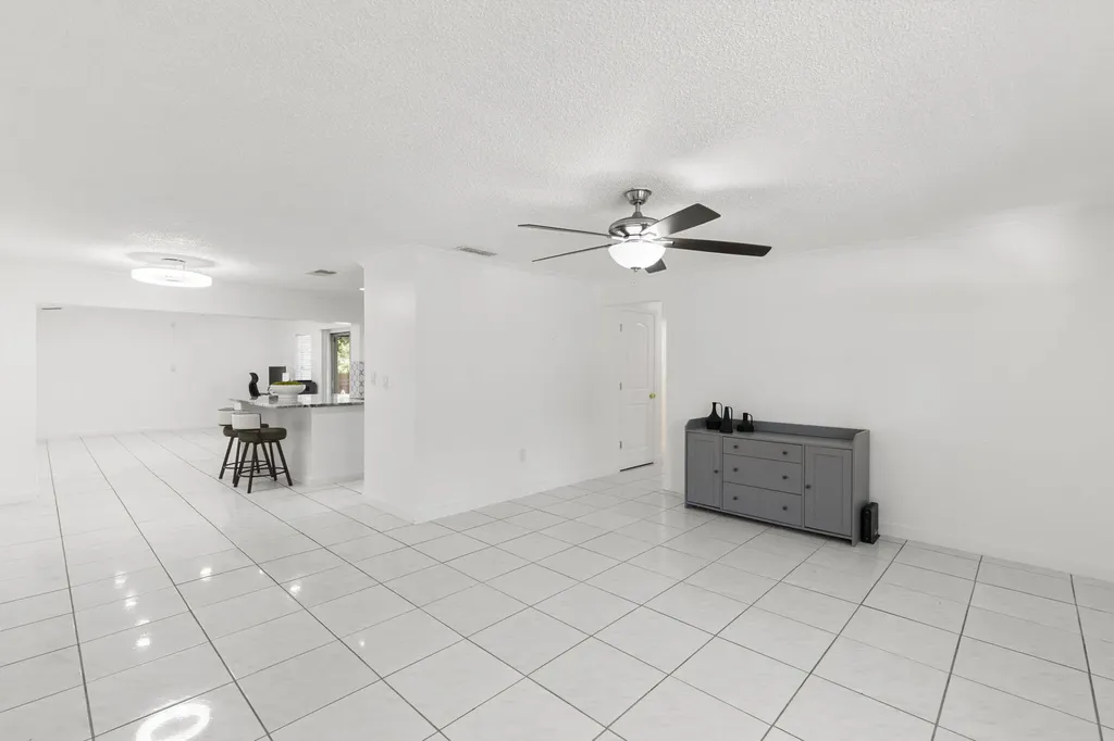 4220 Pearl Harbor Drive Naples FL 34112