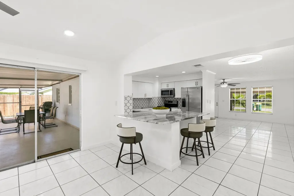 4220 Pearl Harbor Drive Naples FL 34112