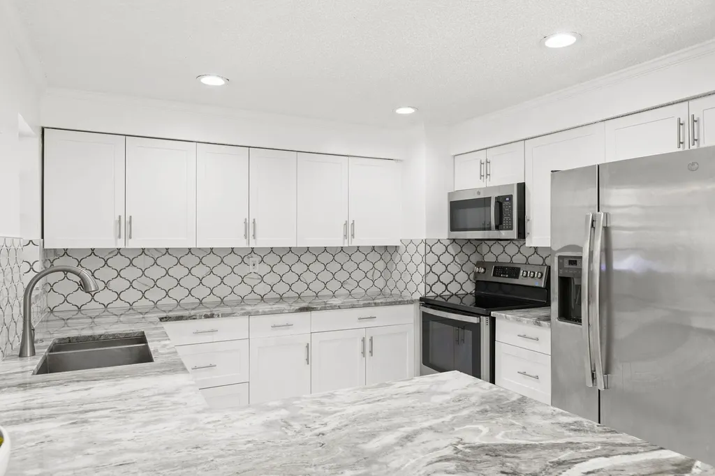 4220 Pearl Harbor Drive Naples FL 34112