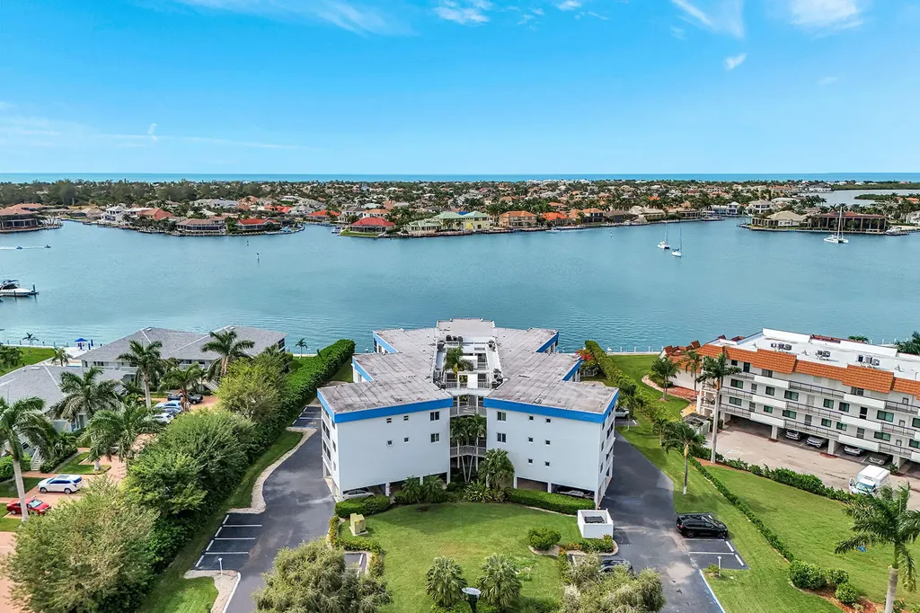 710 W Elkcam Circle Marco Island FL 34145