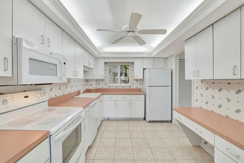 710 W Elkcam Circle Marco Island FL 34145