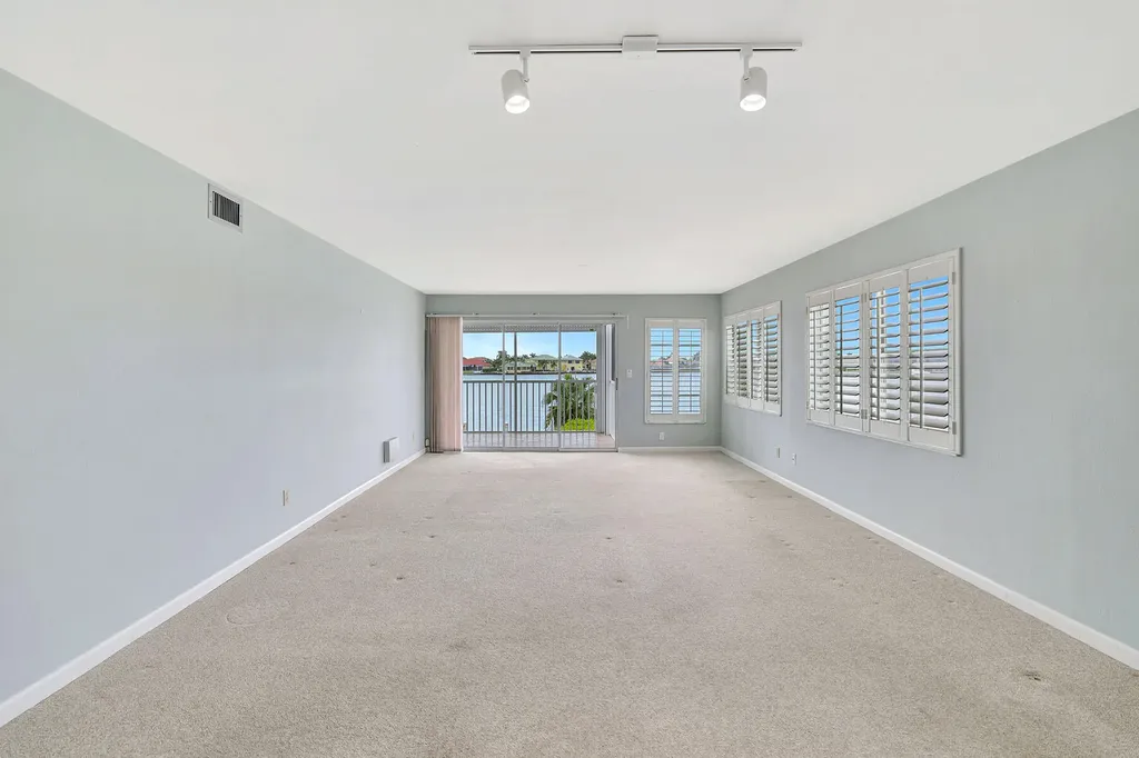 710 W Elkcam Circle Marco Island FL 34145