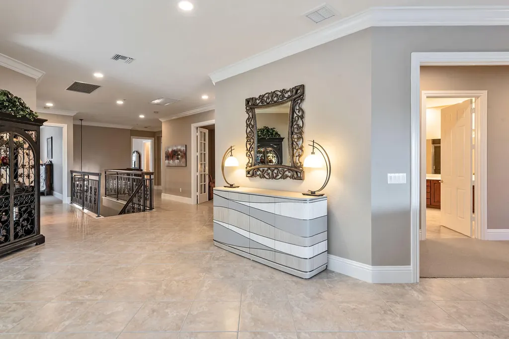 9284 Menaggio Court Naples FL 34114