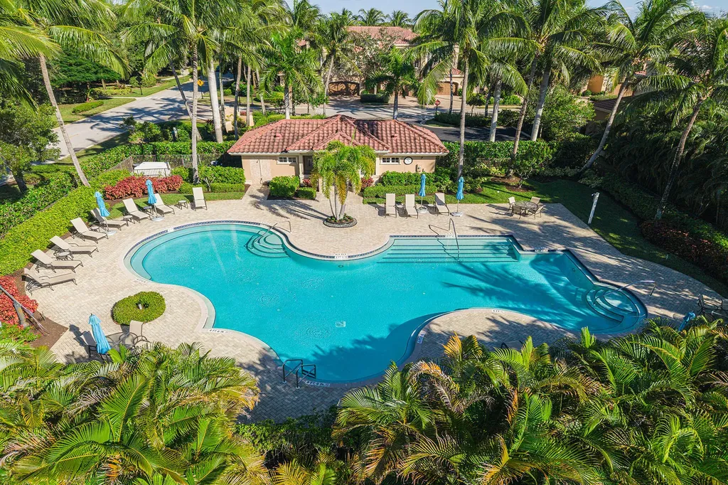 9284 Menaggio Court Naples FL 34114