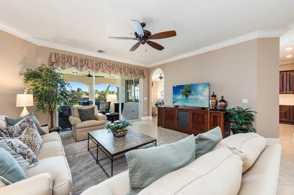9284 Menaggio Court Naples FL 34114