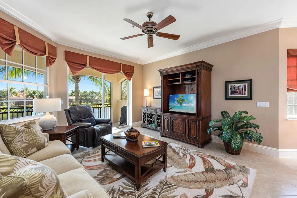 9284 Menaggio Court Naples FL 34114