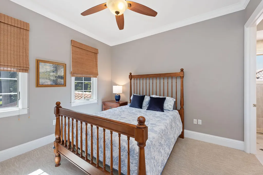 8604 Majorca Lane Naples FL 34114