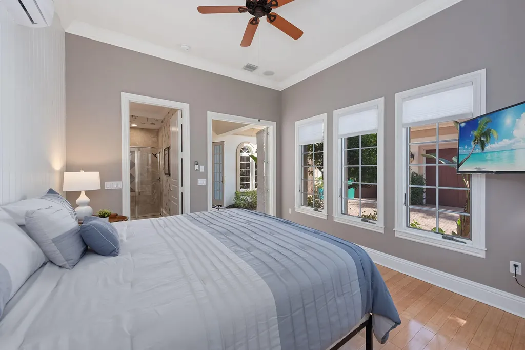 8604 Majorca Lane Naples FL 34114