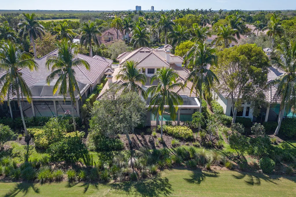 8604 Majorca Lane Naples FL 34114