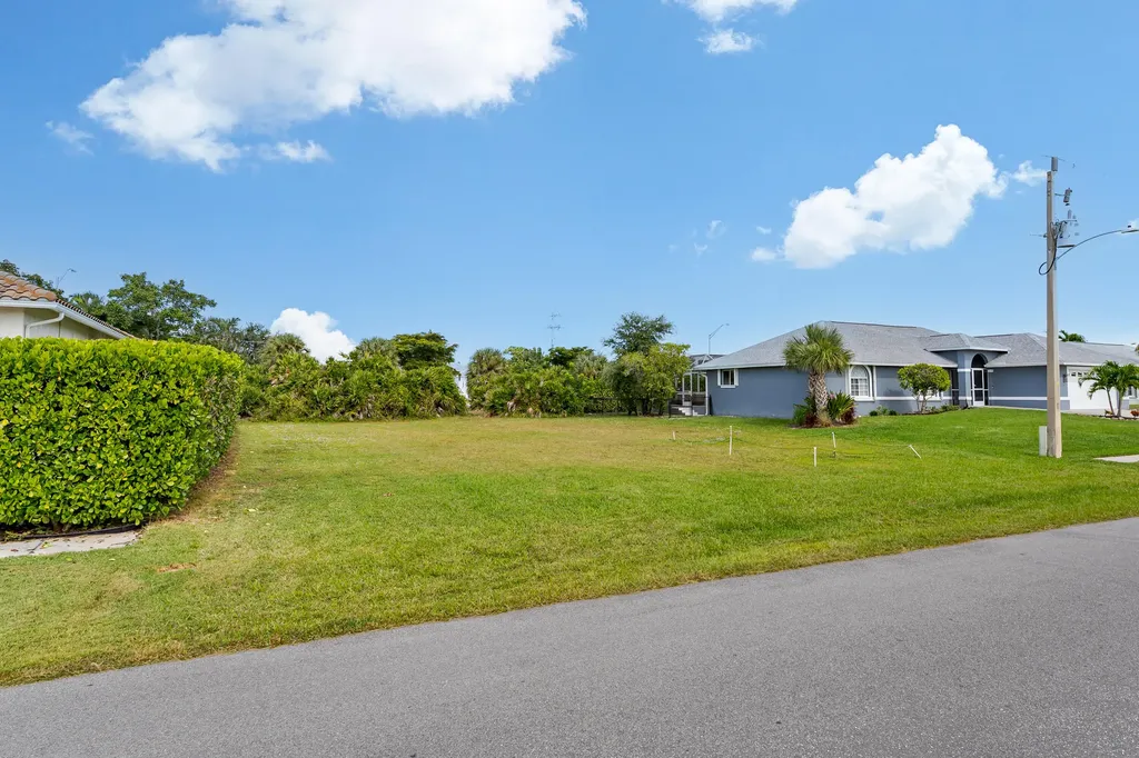 1414 Delbrook Way Marco Island FL 34145