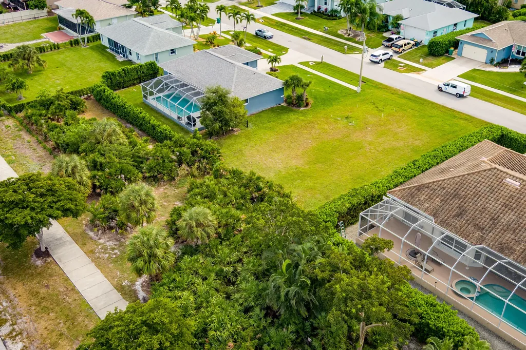1414 Delbrook Way Marco Island FL 34145