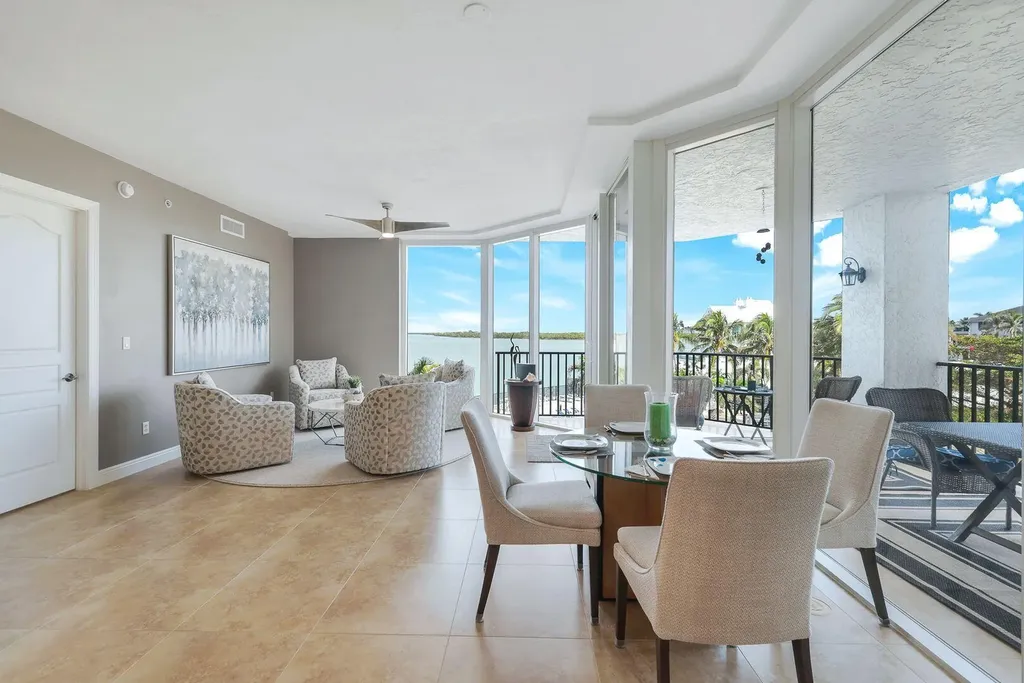 700 La Peninsula Boulevard Naples FL 34113