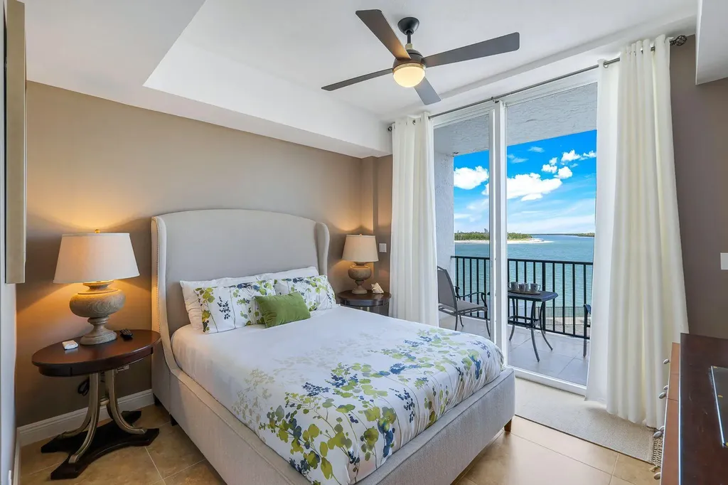 700 La Peninsula Boulevard Naples FL 34113