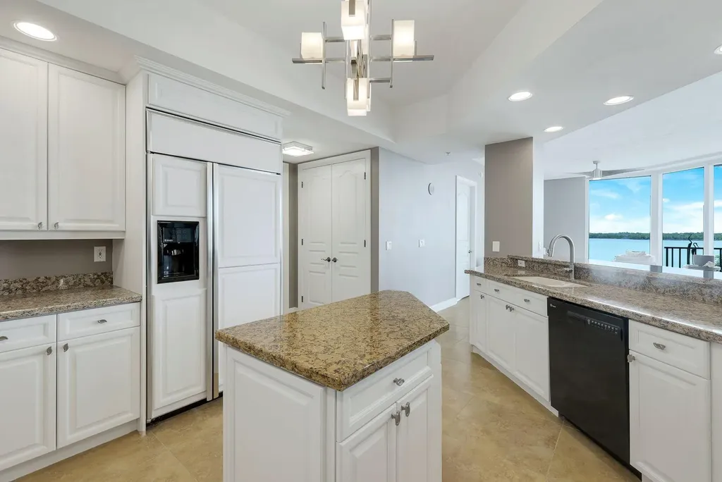 700 La Peninsula Boulevard Naples FL 34113