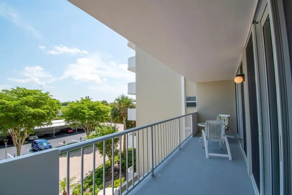 140 Seaview Court Marco Island FL 34145