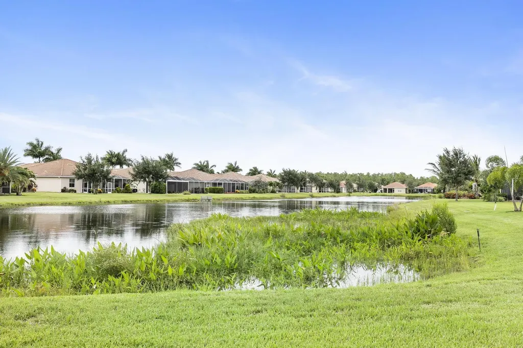 14598 Grapevine Drive Naples FL 34114