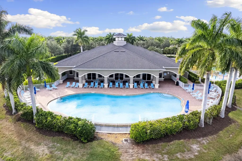 14598 Grapevine Drive Naples FL 34114