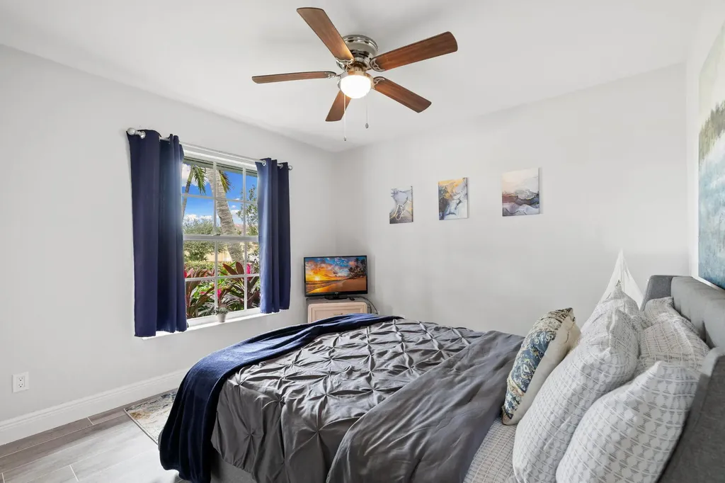 299 S Heathwood Drive Marco Island FL 34145