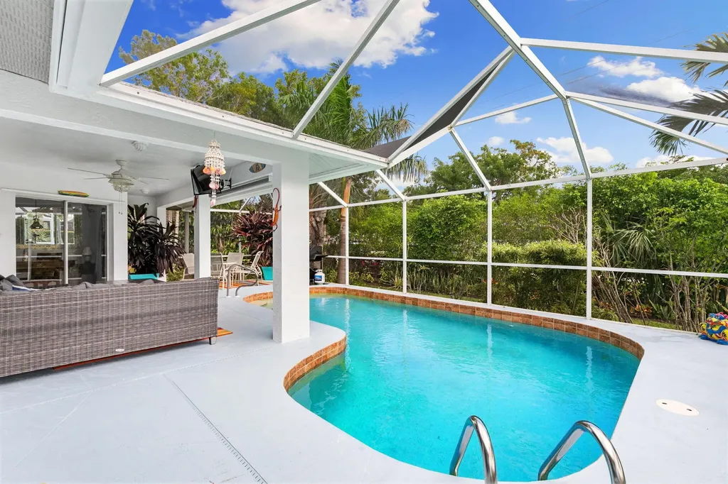 299 S Heathwood Drive Marco Island FL 34145