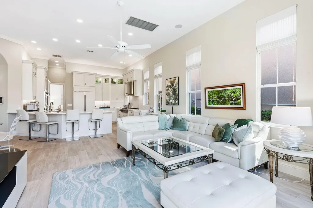 8589 Bellagio Drive Naples FL 34114