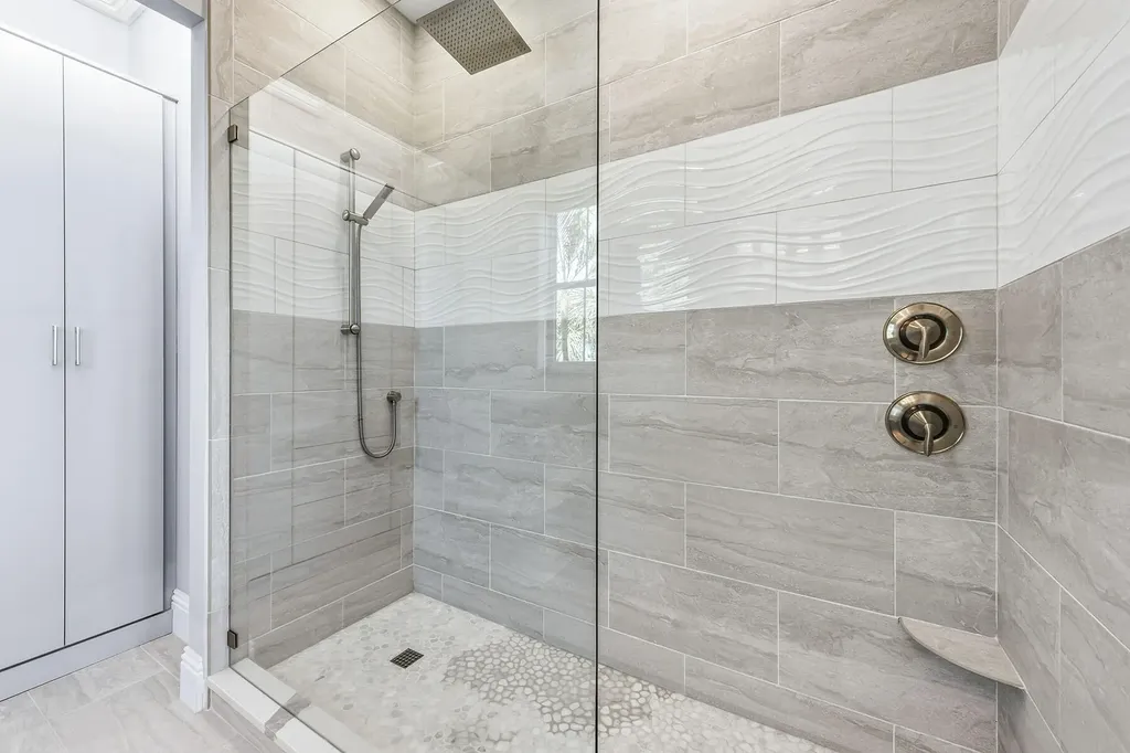 8589 Bellagio Drive Naples FL 34114