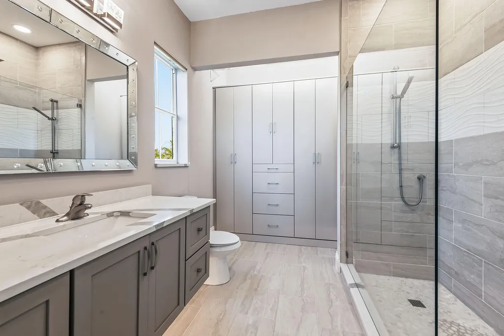 8589 Bellagio Drive Naples FL 34114