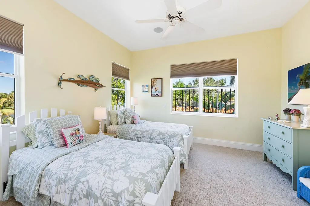 8589 Bellagio Drive Naples FL 34114