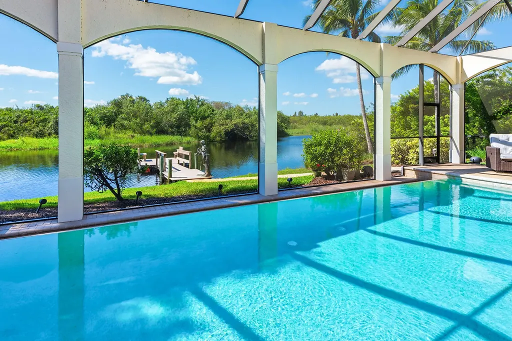 8589 Bellagio Drive Naples FL 34114