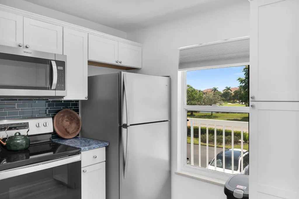 1375 Mainsail Drive Naples FL 34114