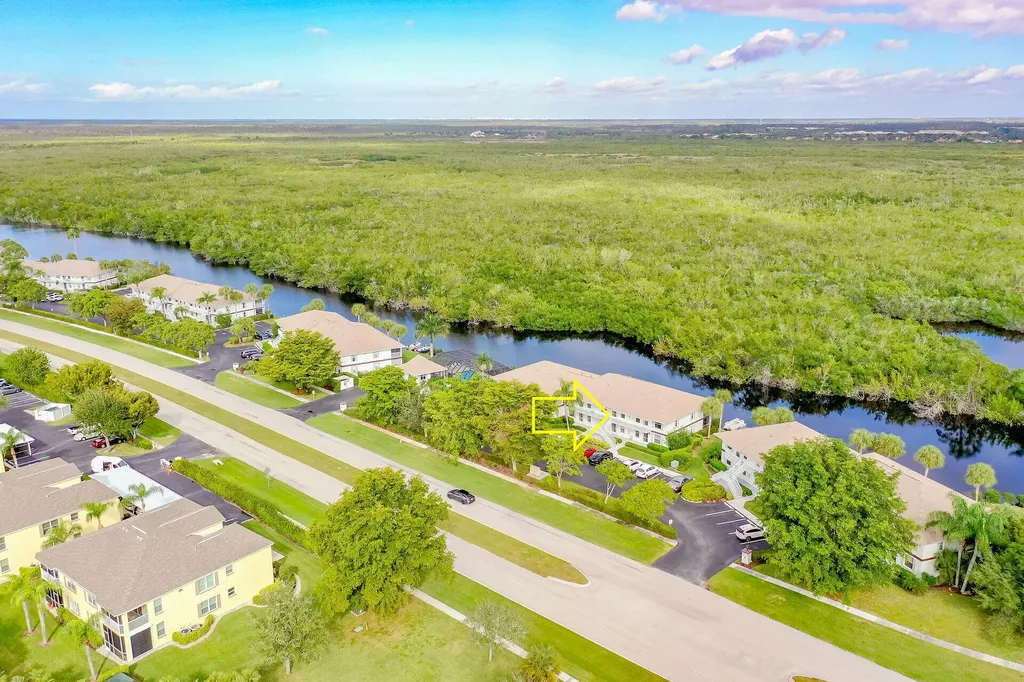 1375 Mainsail Drive Naples FL 34114