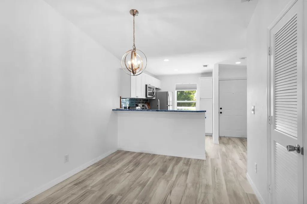 1375 Mainsail Drive Naples FL 34114