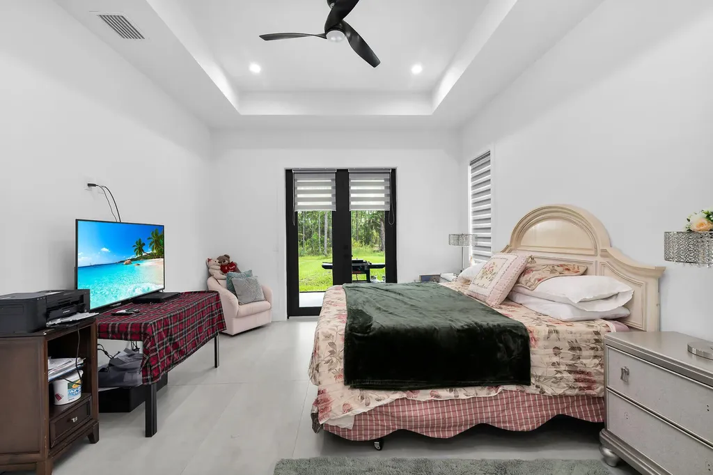 3348 27th Avenue NE Naples FL 34120