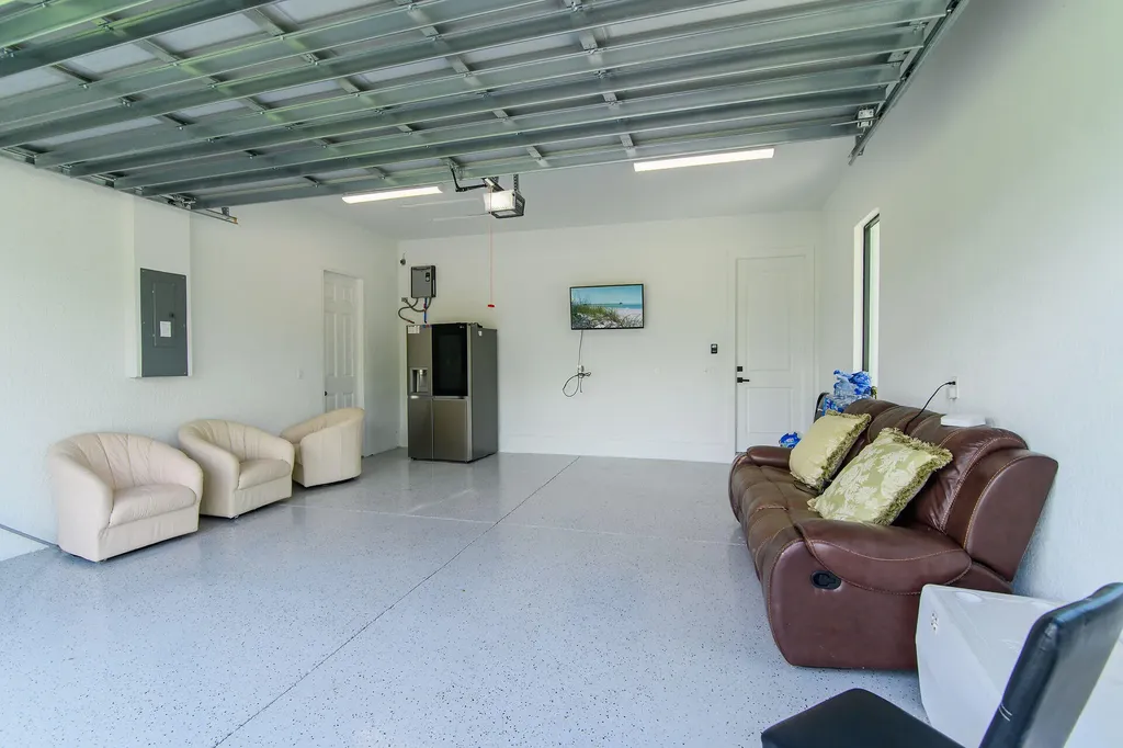 3348 27th Avenue NE Naples FL 34120