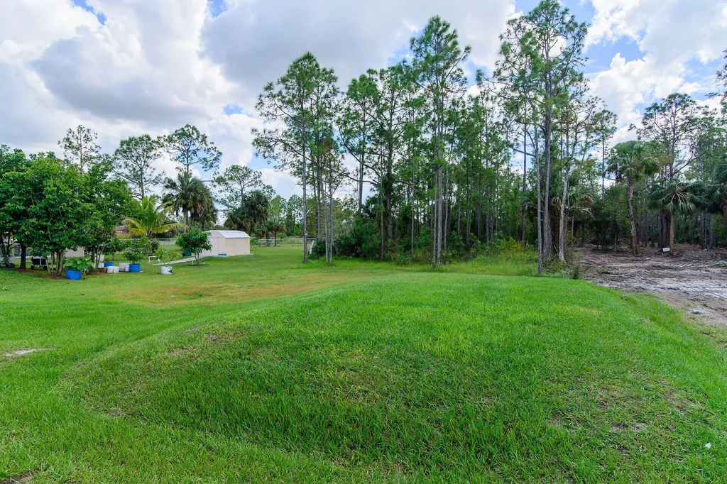 3348 27th Avenue NE Naples FL 34120