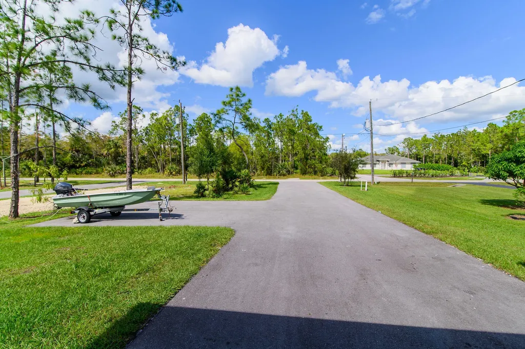 3348 27th Avenue NE Naples FL 34120