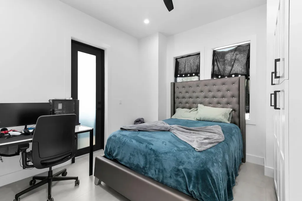 3348 27th Avenue NE Naples FL 34120