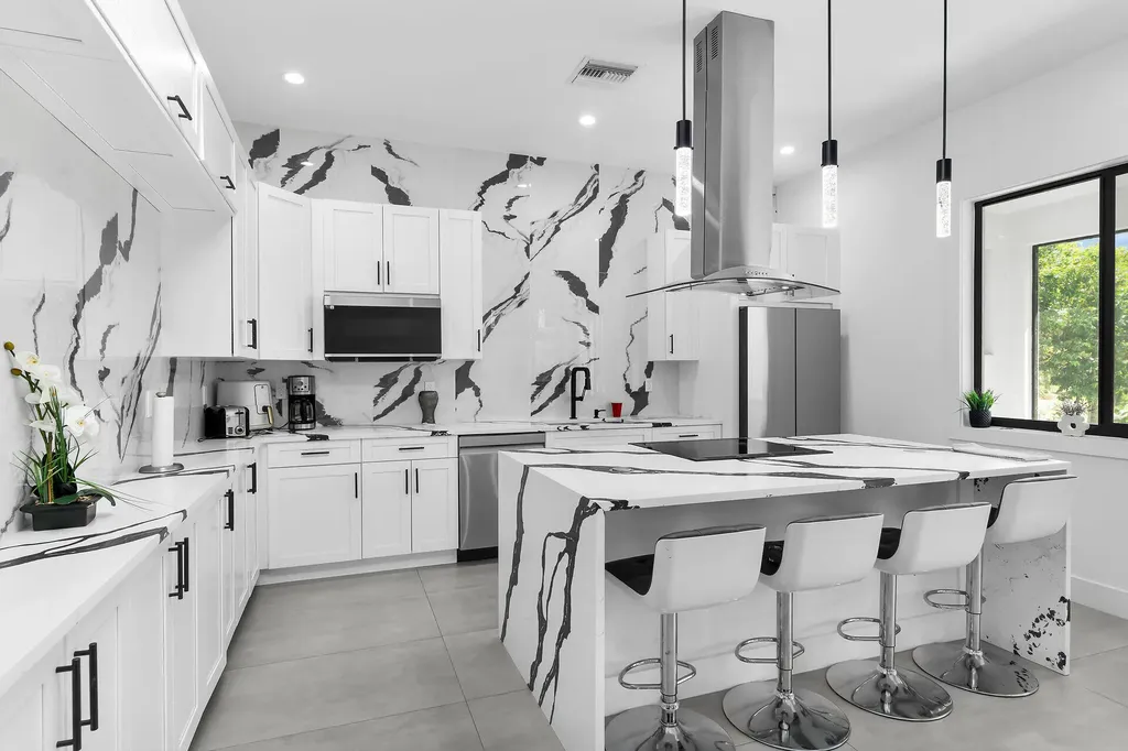 3348 27th Avenue NE Naples FL 34120