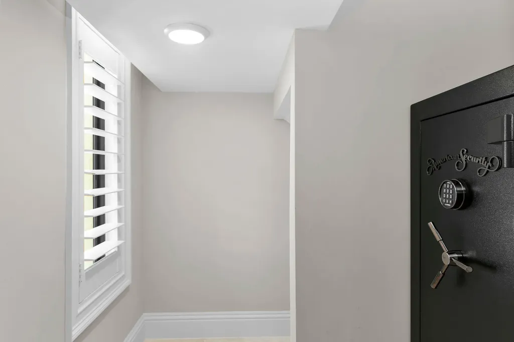 710 Tigertail Court Marco Island FL 34145