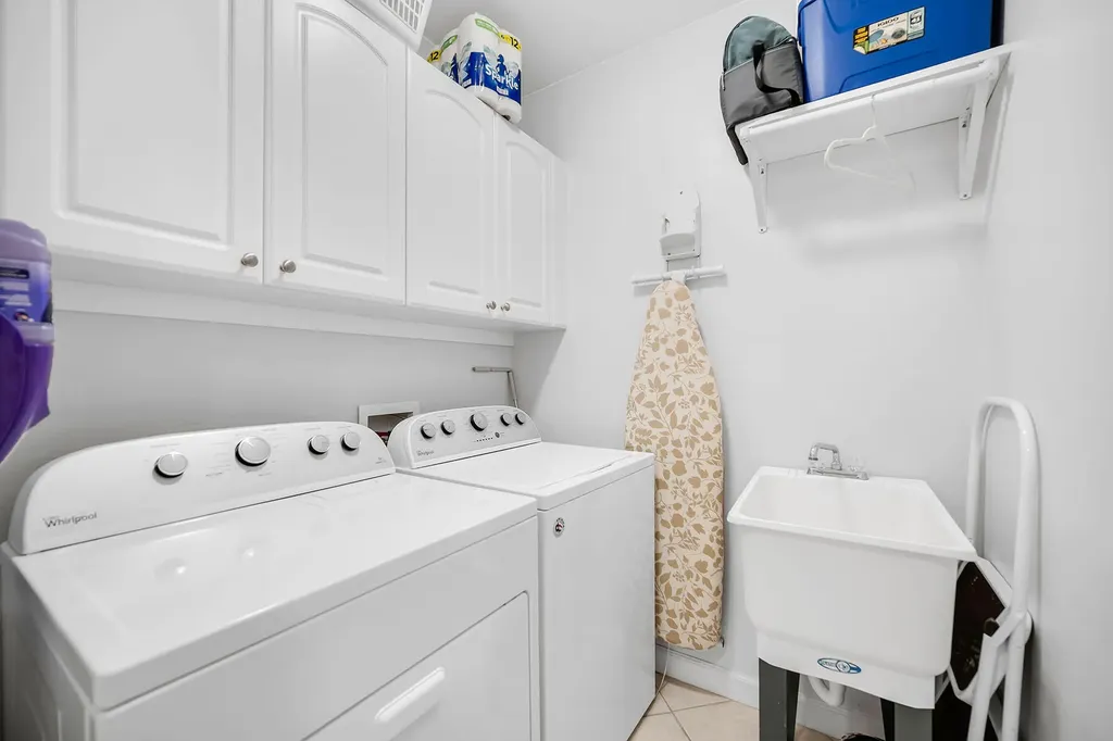 794 W Elkcam Circle Marco Island FL 34145