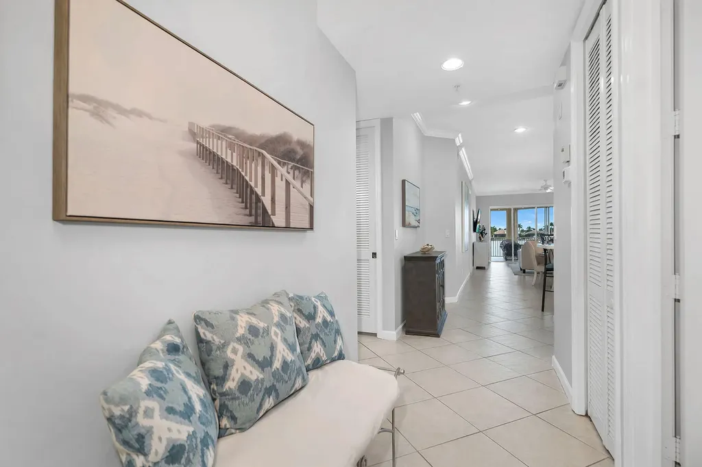 794 W Elkcam Circle Marco Island FL 34145