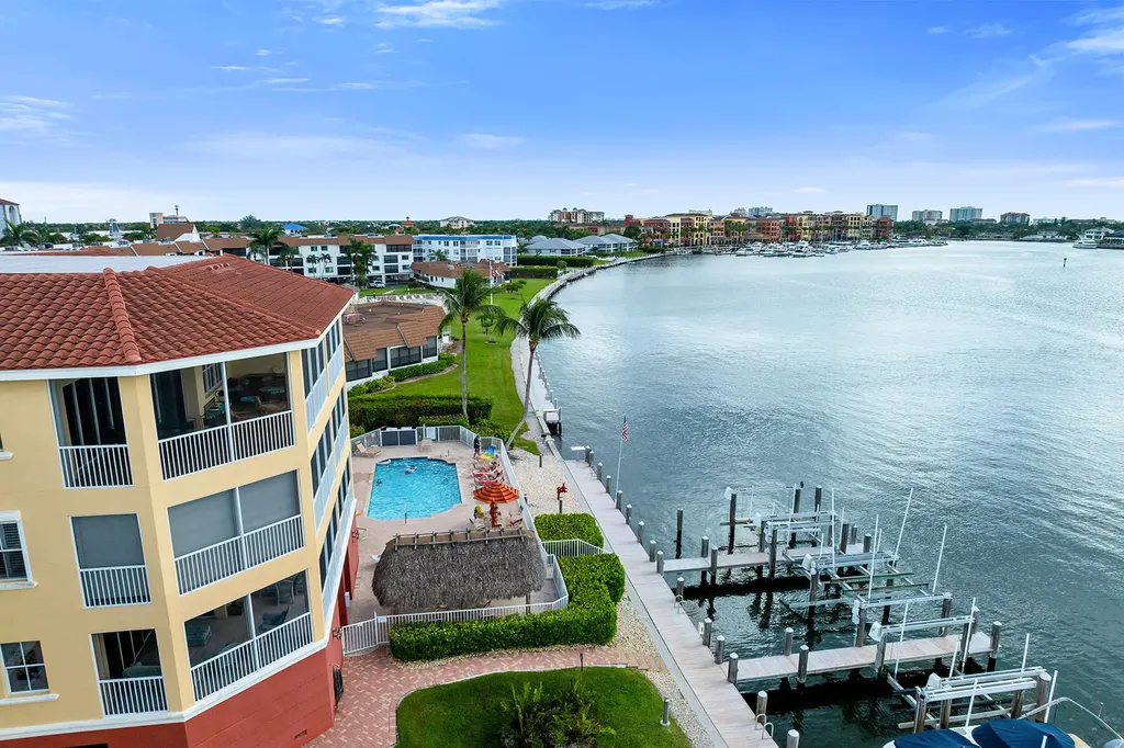 794 W Elkcam Circle Marco Island FL 34145