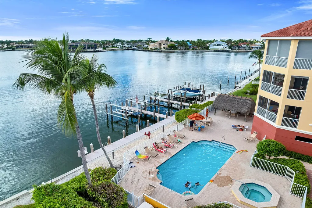 794 W Elkcam Circle Marco Island FL 34145