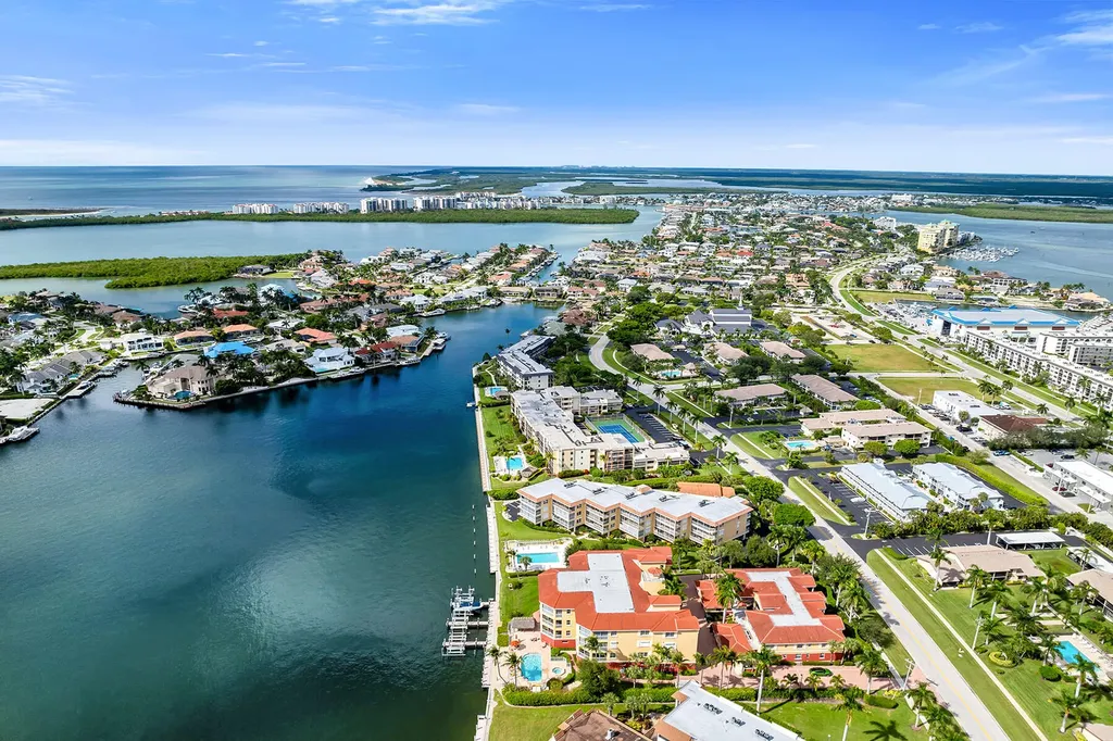 794 W Elkcam Circle Marco Island FL 34145