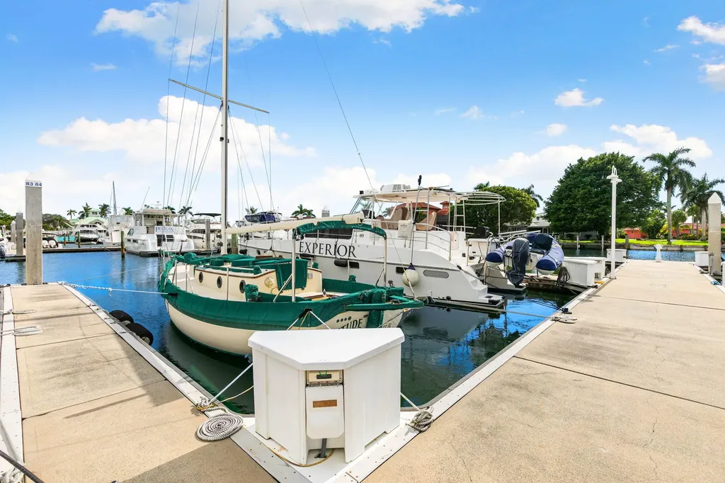 1402 N Collier Boulevard Boulevard Marco Island FL 34145