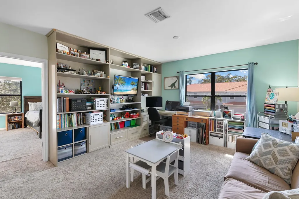 14824 Sutherland Avenue Naples FL 34119