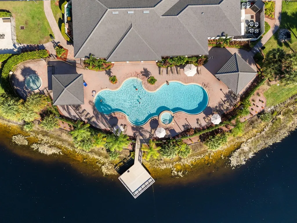 14824 Sutherland Avenue Naples FL 34119